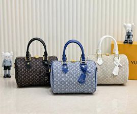 Picture of LV Lady Handbags _SKUfw141811235fw